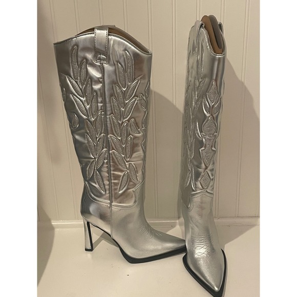 Steve Madden Kinzee Heeled Cowboy Boots Silver Metallic Pointed Toe Size 7.5 - Picture 2 of 5